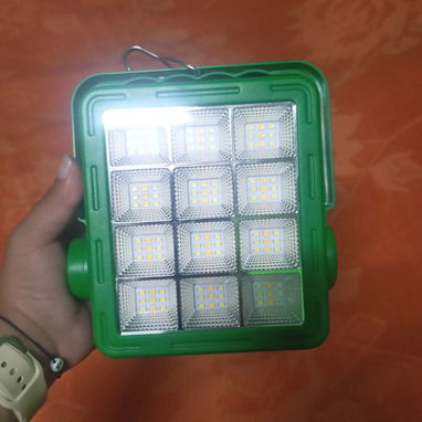 Lámpara recargable con panel solar - 2/4