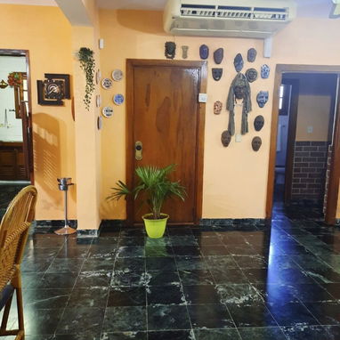 Alquiler de Casa con piscina en Guanabo - Img 118558065