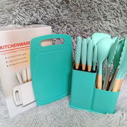 Set de utensilios de cocina de silicona con cuchillos y tablas de cortar (19 piezas) en 14000cup - Img 55615559