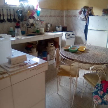 *$15.000usd CON AJUSTE. En venta casa puerta de calle en El Cerro, Reparto Martí. POSIBILIDAD DE GARAJE PARA 4 CARROS. - 4/10