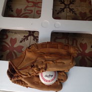Guante de beisbol  nuevo de excelente calidad con pelota inluida. 25usd. Cerro - Img 56294018