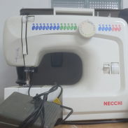 Maquina de coser eléctrica marca necchi. Muy poco uso. 20 tipos de puntadas. Todo en perfecto estado - Img 55884087