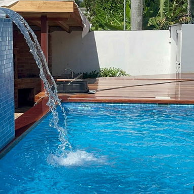 Casa capitalista con piscina en Kholy - Img 119683043