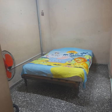 Venta de casa en Centro Habana  Aramburu / San Lázaro y Jovellar. - 4/6