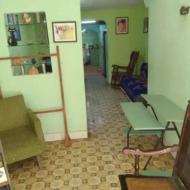 🏠✨ ¡Gran Oportunidad en Centro Habana! ✨🏠 - Img 118697778