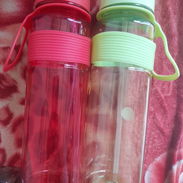 Pomos para agua de material flexible - Img 55754354