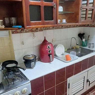 SE,RENTA APARTAMENTO INDEPENDIENTE EN VEDADO - Img 121058068