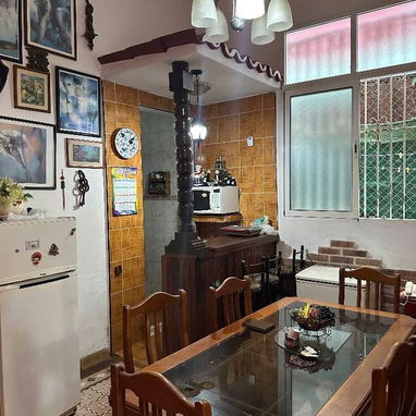 CASA INDEPENDIENTE EN EL VEDADO – AHORA 100 000 USD - 4/10