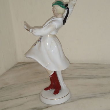 Muñeca de porcelana - Img 121810324