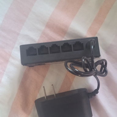 Switch 5 puerto 12 dólares y cable coarcial 20metros a 4000 pesos - 2/4