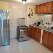 📱 Casa Independiente de 2 Plantas: Espacio y Confort Total 🏠 - Img 54201369
