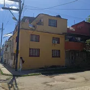 Casa d 3 cuartos todos en altos gas de la calle puerta de calle no tiene garaje en Lawton - Img 55404071