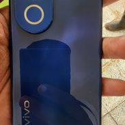 Vendo este teléfono marca Vivo V50 gama premium - Img 57416058