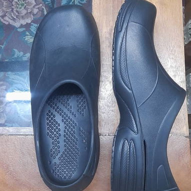 Zapatos unisex TredSafe talla 8 de hombre y 9 de mujer - Img 119786847