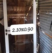 Se venden puertas y ventanas de aluminio y cristal - Img 45691181