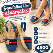 Venta de zapatos y ropas - Img 57470130