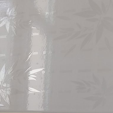 VENDO 4 CAJAS DE AZULEJOS BLANCOS CON DETALLES EN PLATEADO - Img 127489459