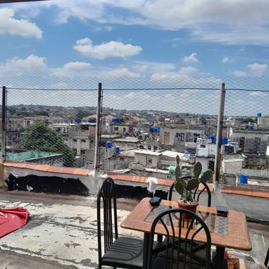 Vendo casa independiente  con  terreno  grande - 6/10