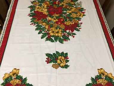 Mantel para mesa de 6 con diseño navideño - Img main-image