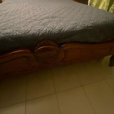 Juego de cuarto Luís XV, en perfecto estado ,precio negociable. - 3/4