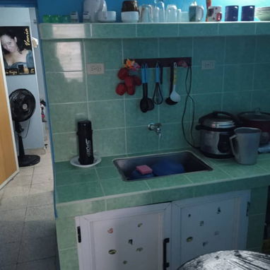 Se vende apartamento en 3er nivel en el reparto turístico de Melilla,Playa Pesquero, Holguín - Img 99723630