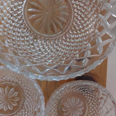 Juego de cuencos de postre y ensaladera de cristal tallado vintage - 2/2