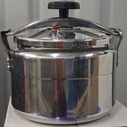 Olla de presión para cocinas de inducción y de gas, transporte incluído  Capacidad 11 L - Img 58279850