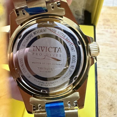 Reloj Invicta - 8/9