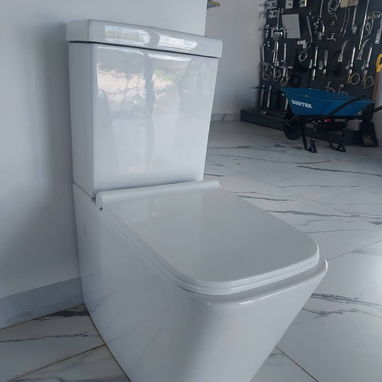 Losas antideslizantes desde $18 + cemento, tazas y muebles lavamanos - 7/8