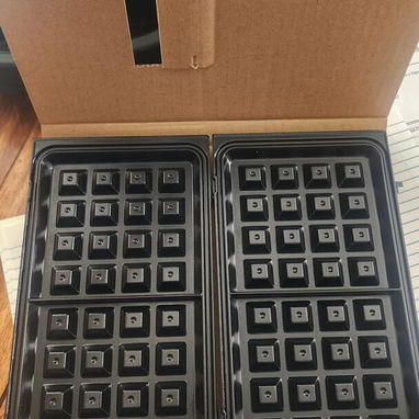 🚧 SANDWICHERA MARCA MILEXUS DE 700W Y CON 3 PLACAS DE MOLDE 🚧 - Img 105818208