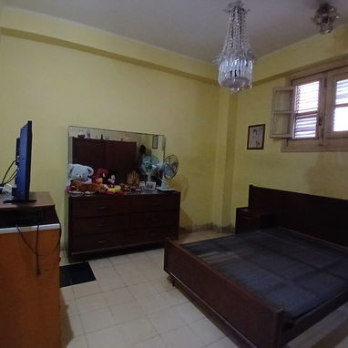 Vedado 70 mil apt 4 ctos garaje  1er piso linea y 10 - 7/9
