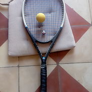 Raqueta de Tenis marca Karakal con pelota de regalo - Img 55884447