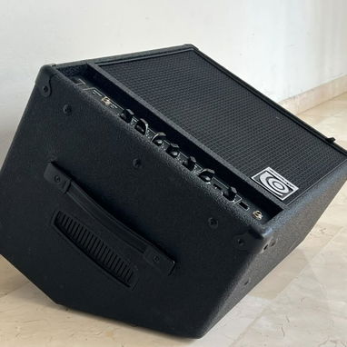 Bajo electrico Yamaha con amplificador - Img 126124000