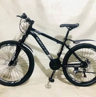 🚴 Bicicleta 26 🎊NUEVA🎊Frenos de disco 💲250 usd ✅Luces led delanteras y tracera  ✅Gomas de balón ancho - Img 86118143