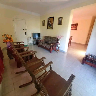 馃崁 Se vende apartamento en un tercer nivel ubicado en el Reparto Miramar perteneciente al Municipio Playa 馃崁 - Img 126329930