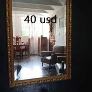 Vendo espejo de los de antes de cristal grueso en 40 usd,1mx70cm,soy de alamar,whatsapp 59335637 - Img 57629177
