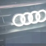 Emblema LED negro aros para Audi A3 A4 A5 A7 Q2 Q3 Q5 Q7 Q8 TT. 80 USD. Llamar al 53196936 - Img 52162642