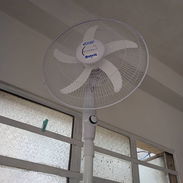 Ventilador recargable de pedestal, puede pagar por transferencia. - Img 55761797