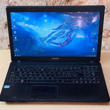 Laptop Asus con rendimiento ideal para algunos juegos y trabajos de programación informática. - Img 124948144