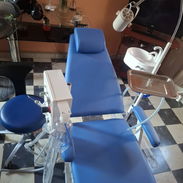 Sillón con unidad dental , silla giratoria y compresor - Img 56181190