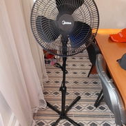 🍃 ECONÓMICO Y IDEAL PARA ESTACIONES 🍃 VENTILADOR PEDESTAL MIDEA 16" CON 32W - CONSUMO. ENTREGA CON FACTURA. 54833699 - Img 56455676