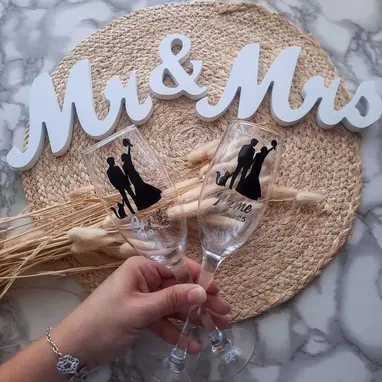 Copas y botellas y diferentes artículos personalizadas bodas y despedida de soltera - 5/10