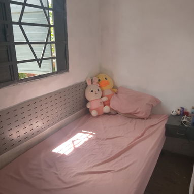 *$16.000usd. Ajuste con $ en mano. En venta casa de 2 plantas en Marianao. A 2 cuadras de 51 y a 2 de 114. - Img 123066715