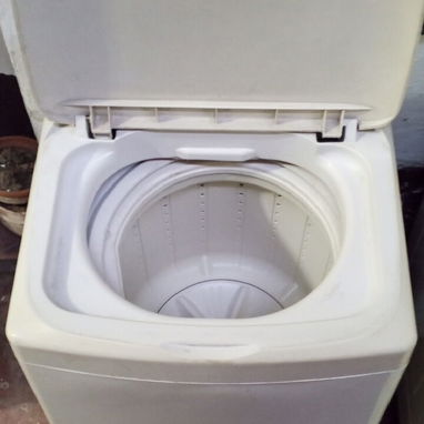 se vende lavadora marca vince de 2.5 kg - Img 118264651