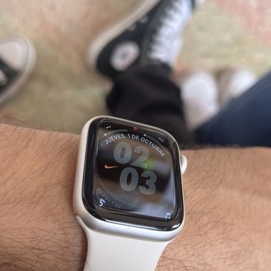 VENDO APPLE WATCH SERIE 8 LTE 45 MM MÁS ACCESORIOS LOS QUE ESTÁN EN LA FOTO - 2/2
