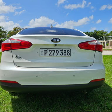 Se Vende Kia K3 2016 - 2/3