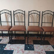 Mesa de comedor y 4 sillas son de uso 📱 52498286 - Img 44968903