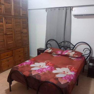 Renta de apartamento en el vedado - Img 100375738