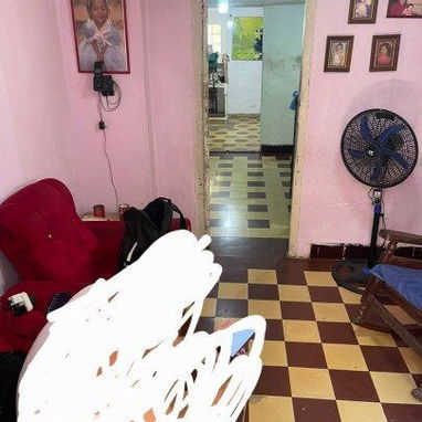 🏡*129_Se vende apto en centro Habana en un Edif Capitalista en un 1er piso*  ⚠️*OJOOOOO⚠️ES EN ZONA SOTERRADA,NO SE VA - 2/10