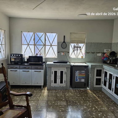 Casa en venta a una cuadra y media de Corral Falso - Img 124228048